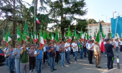 Grande festa per il 65esimo anniversario delle Penne nere