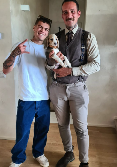 Blanco e Martina Valdes adottano un cane: “Rosa Blu”