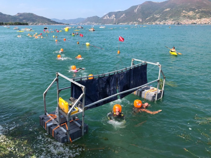 Edizione straordinaria per la Traversata del lago: in acqua in 422