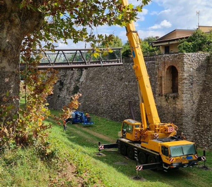 Il varo del Ponte sugli Spalti a Rovato FOTO