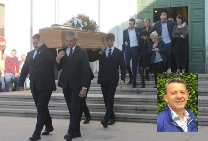 Grande commozione ai funerali di Fausto Farina, ennesima vittima del lavoro