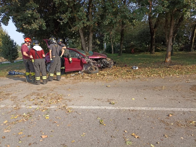 Finisce fuori strada, arriva l’elisoccorso