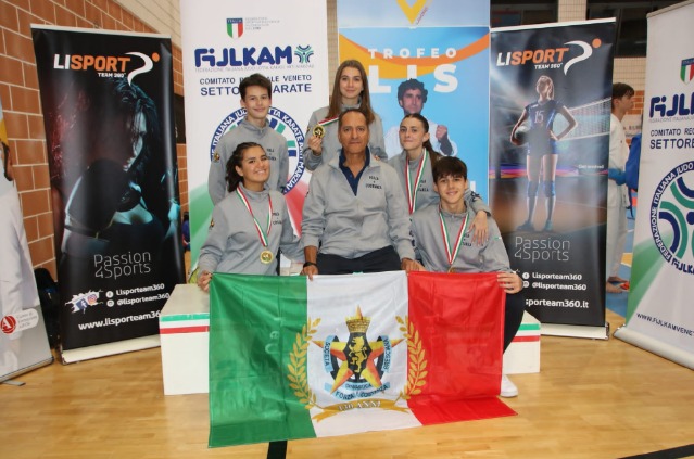 Trofeo Lis di karate Juniores e U21: quattro ori per Forza e Costanza