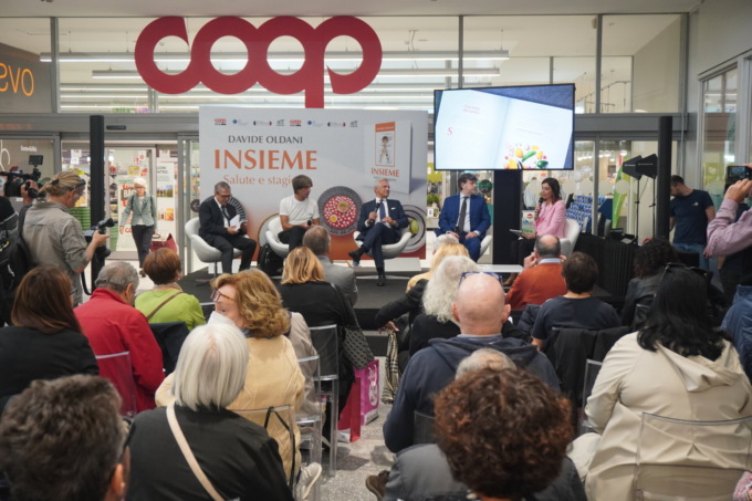 Coop Lombardia e lo chef Davide Oldani “Insieme” per la ricerca