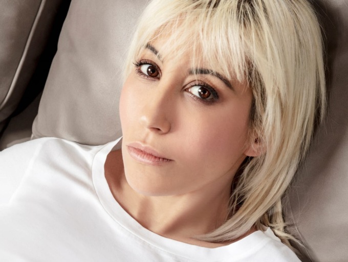 Malika Ayane a Brescia per sostenere la ricerca Airc