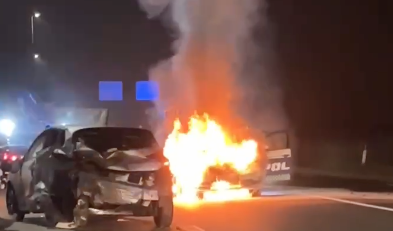 Auto della Polizia stradale prende fuoco…inavvertitamente