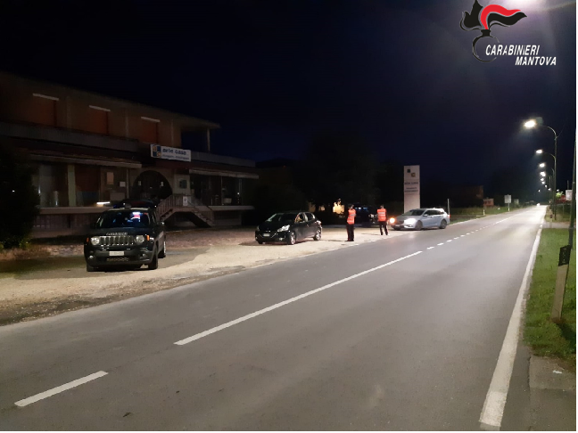 Controlli straordinari dei Carabinieri: oltre 40 persone controllate, ritirate 3 patenti di guida