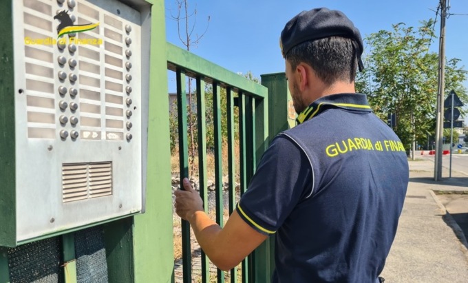 Maxi evasione fiscale: scatta sequestro da 2,7 milioni