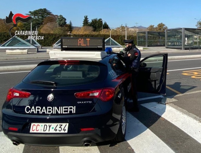 A 11 anni beccato alla guida di un furgone, multa salata per il padre