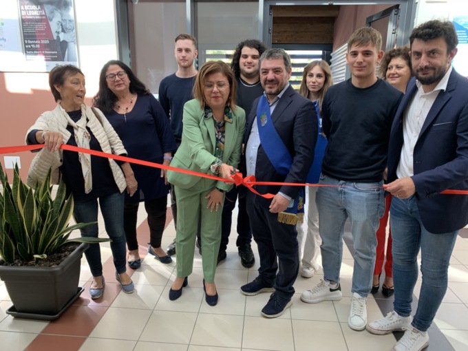 Ampliamento al Bazoli-Polo, il taglio del nastro