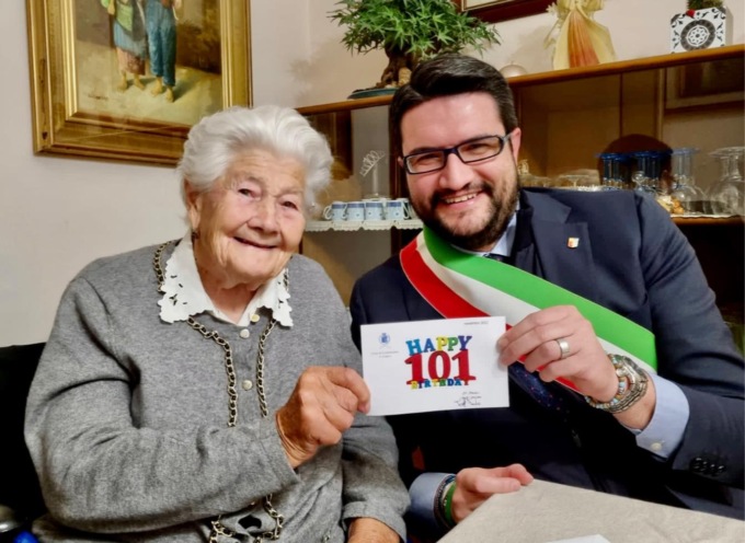 100 anni  + 1, il compleanno speciale della signora Gradita