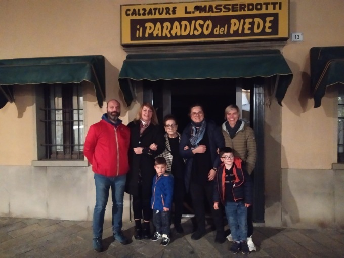 Il Paradiso del Piede abbassa la serranda