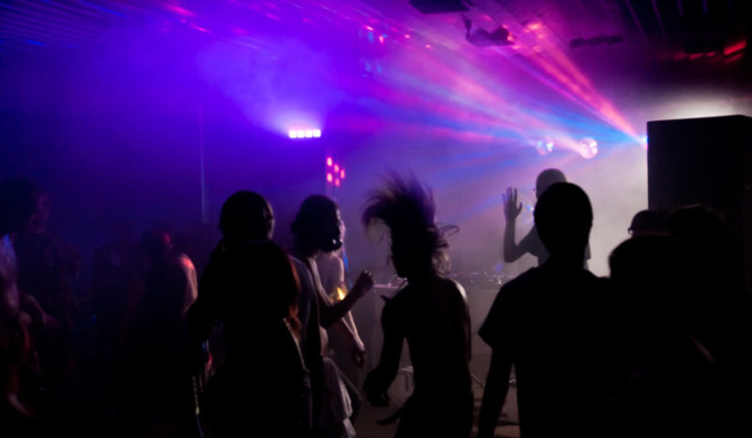 Bresciano in manette al ritorno dal rave di Modena, nello zaino la droga