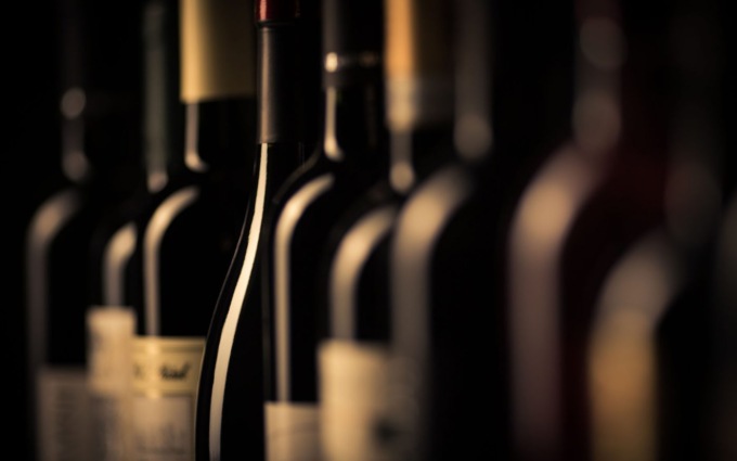 Regole da seguire per l’etichettatura del vino. Lo abbiamo chiesto ad Etik90