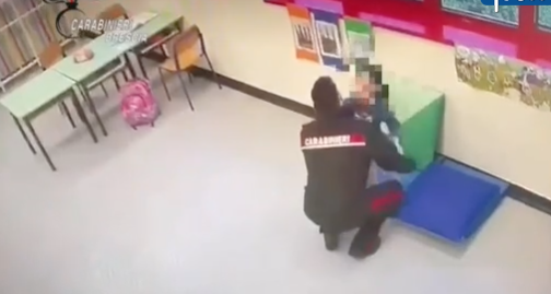 Maltrattamenti su bimba disabile, chiesto lo stop dei domiciliari per l’assistente ad personam