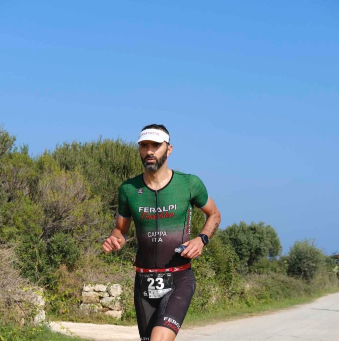 Il gardonese Alessio Cappa vince il Campionato Italiano di Triathlon Medio
