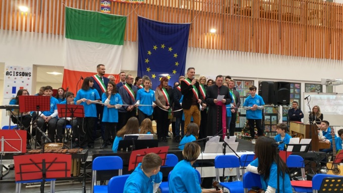 Taglio del nastro per il polo delle secondarie a Chiari