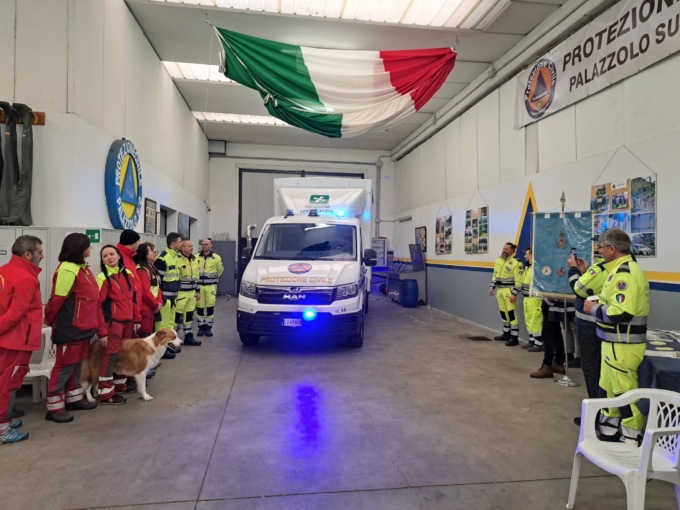 Inaugurato il nuovo mezzo della Protezione civile