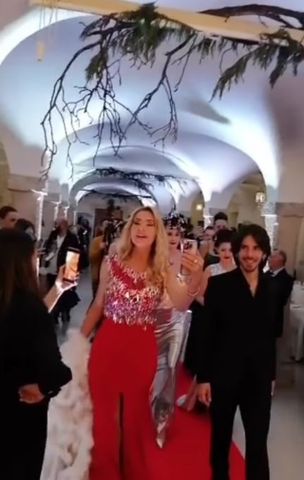 Valeria Marini, Massimo Boldi e altri vip a Rezzato per “La Grande Bellezza”