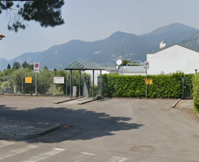 Aggredisce la compagna e poi i carabinieri: arrestato 34enne