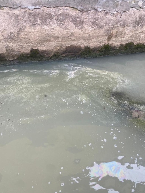 Spargimento nel corso d’acqua: in corso la messa in sicurezza