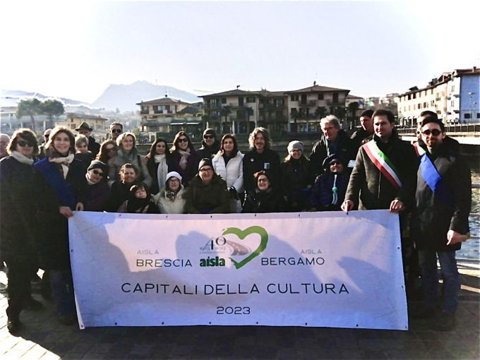Un ponte simbolico tra Paratico e Sarnico per Aisla