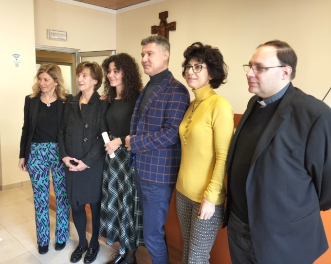 Premio Giulia Minola per la moda, la vincitrice è Barbara Medeiros