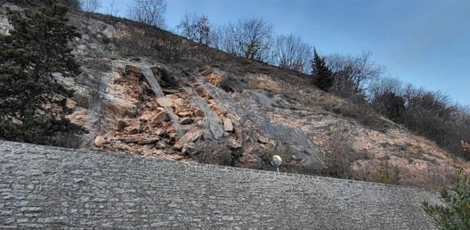 Strada Statale 45 bis tra Toscolano e Bogliaco, parziale riapertura dopo la frana