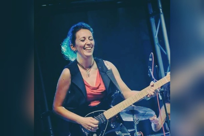 “Help!”, Elisabetta Filippini presenta il suo manuale di sopravvivenza