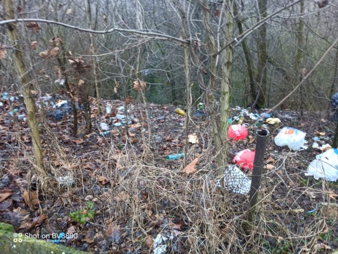 Abbandonano rifiuti illecitamente: beccati dalla Polizia Locale