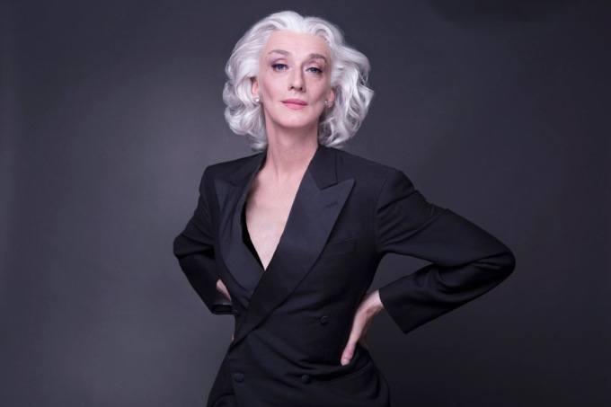 Drusilla Foer a Brescia con “Eleganzissima”