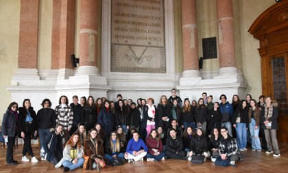 Studenti ungheresi accolti dall'assessore Morelli in Loggia
