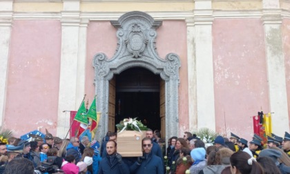 Migliaia di partecipanti ai funerali di Elena Fanchini