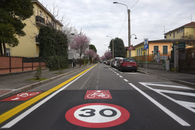 Zona 30, conclusi i lavori al Primo Maggio a Brescia