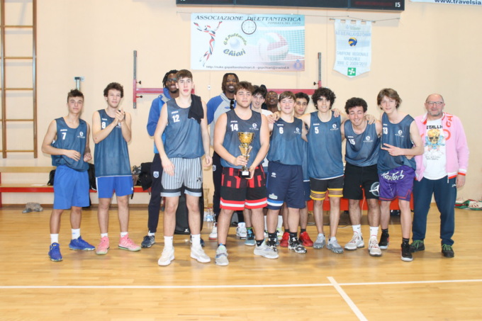 Torneo di basket del Cfp: ospiti i cestisti della Leonessa e l’Einaudi vince