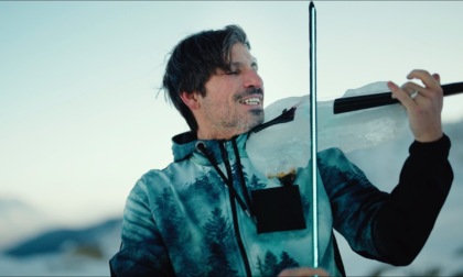 Il violinista bresciano Andrea Casta presenta "Ice Vibes"