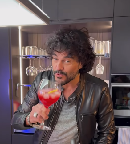 Francesco Renga prepara “live” sui social il pirlo bresciano
