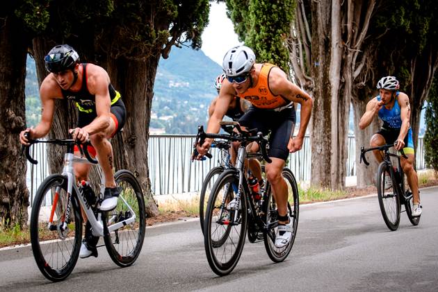 Triathlon Sprint Città di Salò: si cercano volontari