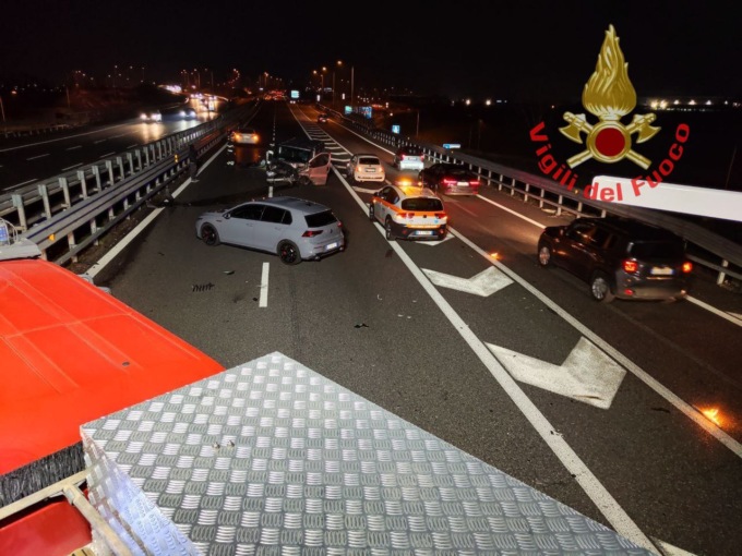 Sinistro in Tangenziale sud, tre feriti