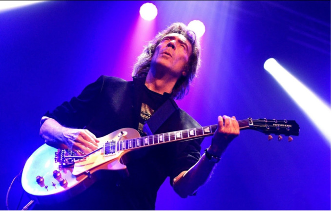 Steve Hackett a Brescia con “Genesis Revisited – Foxtrot at Fifty + Hackett Highlights”
