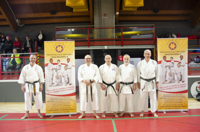 Il karate prende a calci la malattia