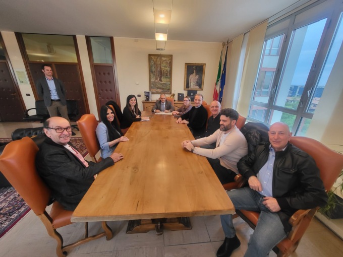 I rappresentanti dei locali da ballo hanno incontrato il Questore