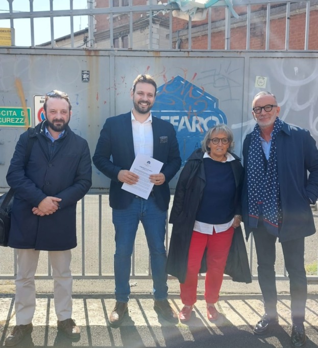 Paparazzo ora corre con Fratelli d’Italia