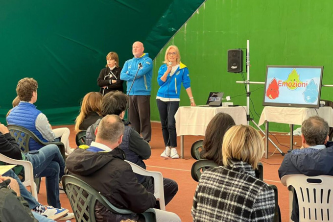Tennis Forza e Costanza: un doppio sportello a disposizione dei genitori