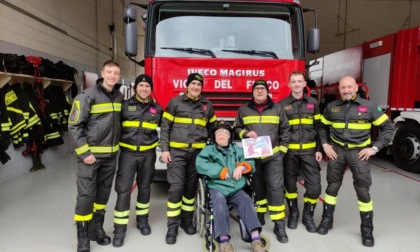 I ragazzi del Rustico dai pompieri per un compleanno speciale