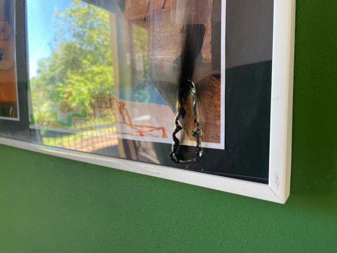 Vandali deturpano le opere della Nuova Cordata