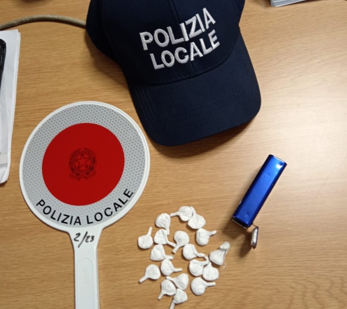 Fermato a Capriolo con 18 dosi di cocaina