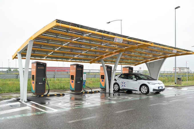 Due nuove stazioni di ricarica per auto elettriche sulla A35 Brebemi – Aleatica