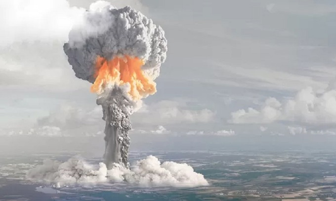 Guerra nucleare Russia-Nato in avvicinamento. CSC Compagnia Svizzera Cauzioni: la situazione “Sull’orlo del conflitto mondiale”.