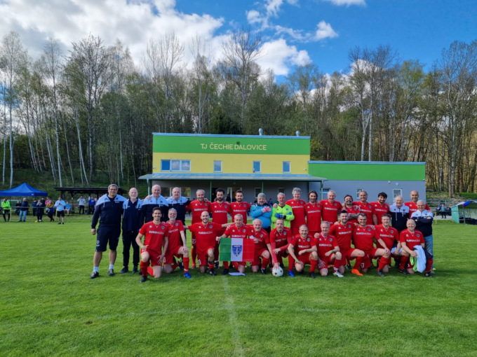 I Noi si va sono campioni europei: l’orgoglio del calcio bresciano Over 35